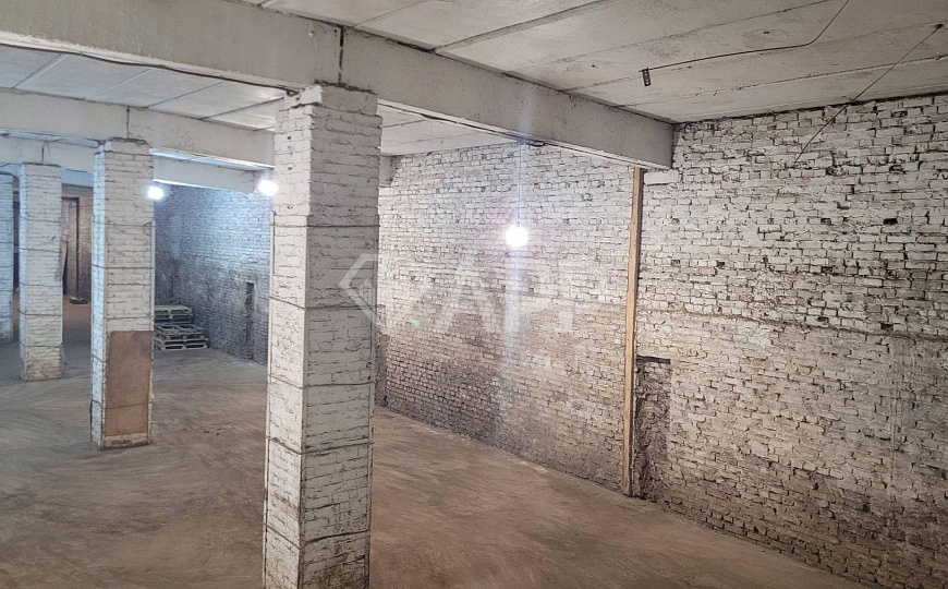 Сдам складское помещение, 900 м² фото