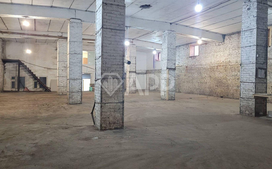 Сдам складское помещение, 900 м² фото