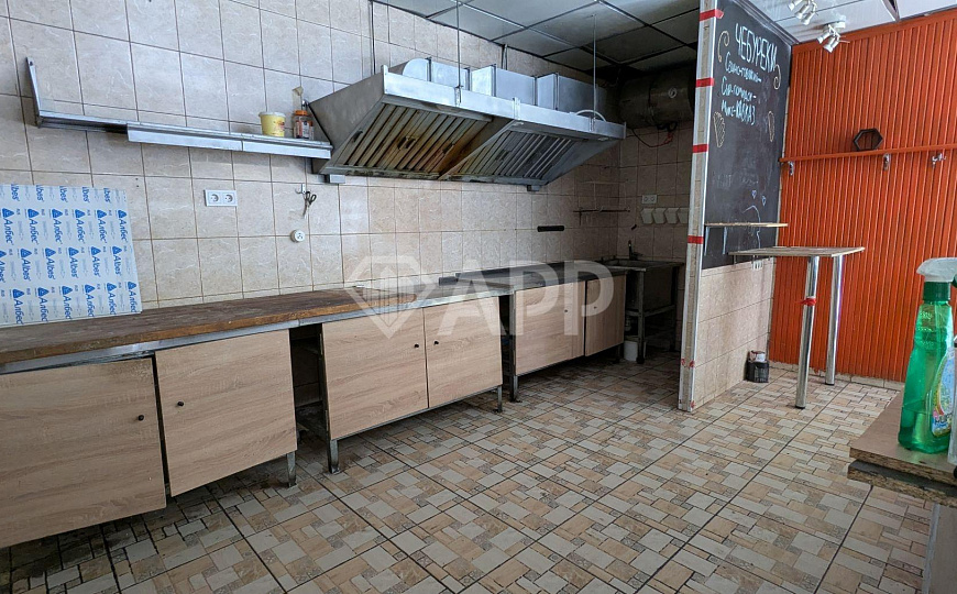 Сдам торговое помещение, 40 м² фото
