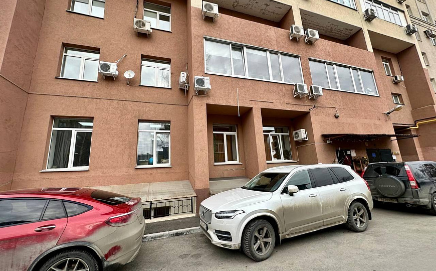 Аренда 160 м2 на 1 этаже здания на ул.Ленинской фото