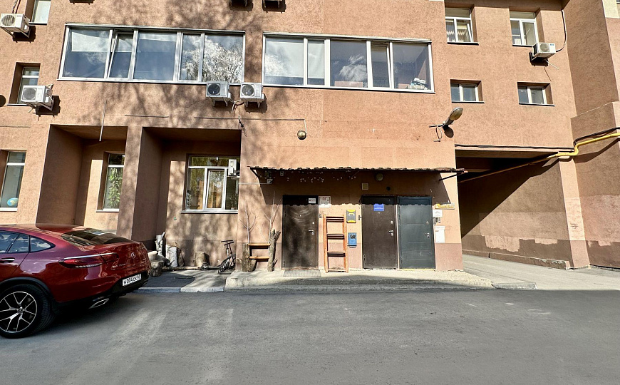 Аренда 160 м2 на 1 этаже здания на ул.Ленинской фото
