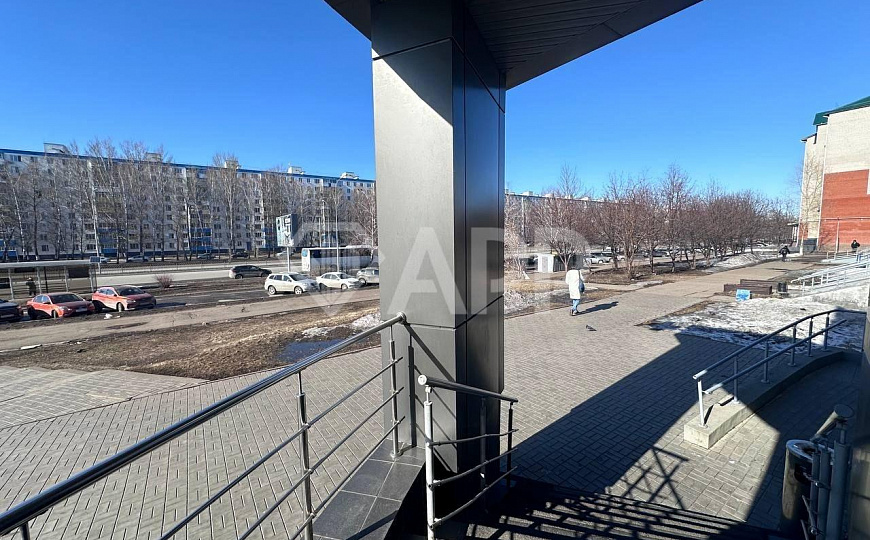 Аренда торгово-офисного помещение 56м2 и 19,2 м2 фото