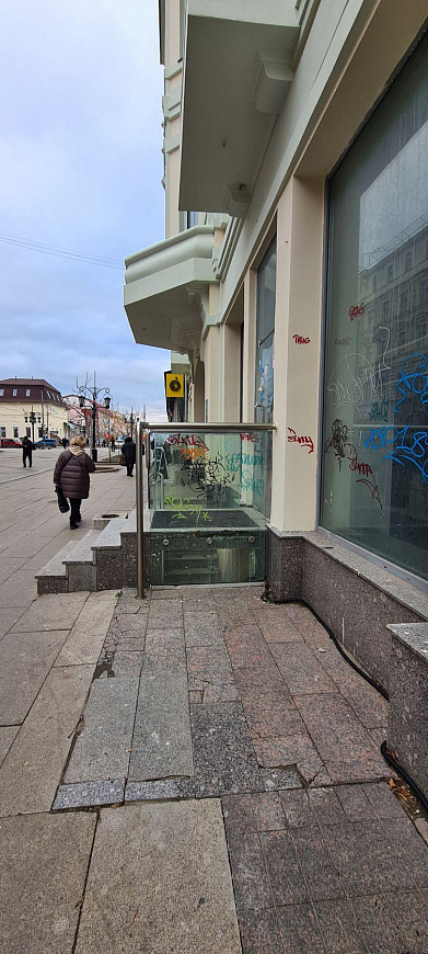 Аренда нежилого помещения на 1-й линии, 307,8 м² фото