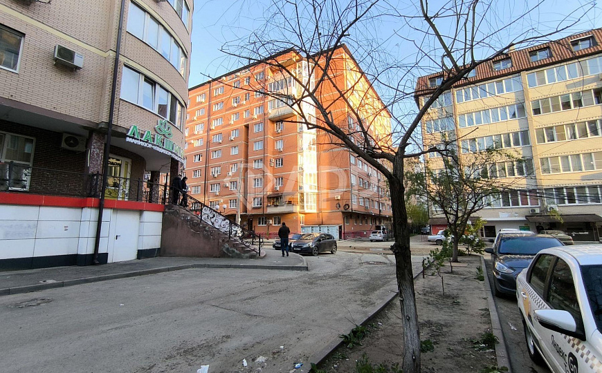 Сдам торговое помещение, 77,2 м² фото