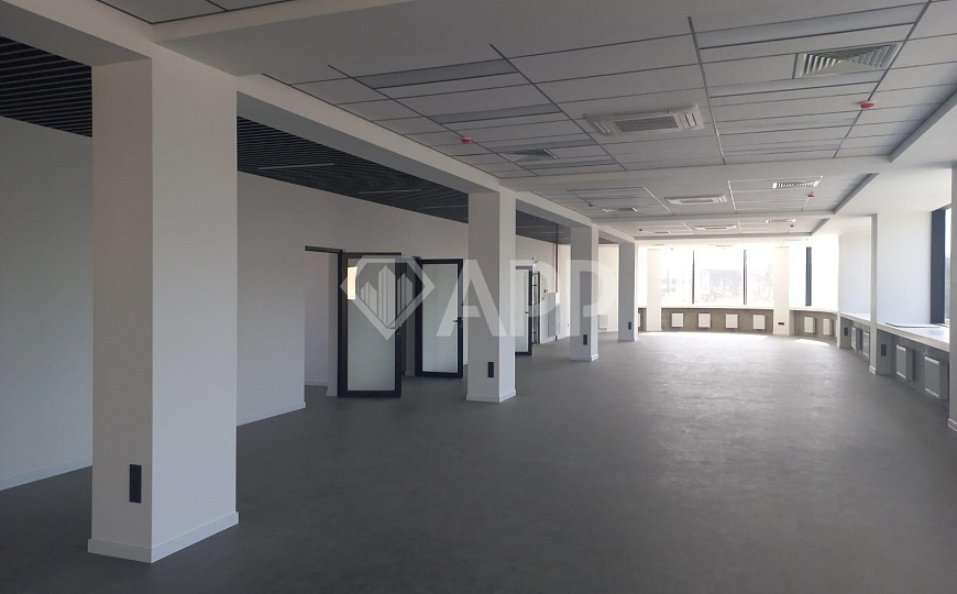 Сдам отдельно стоящее здание, 1 765 м² фото
