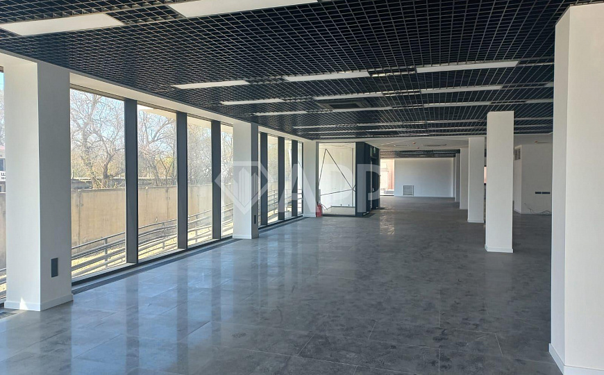 Сдам отдельно стоящее здание, 1 765 м² фото