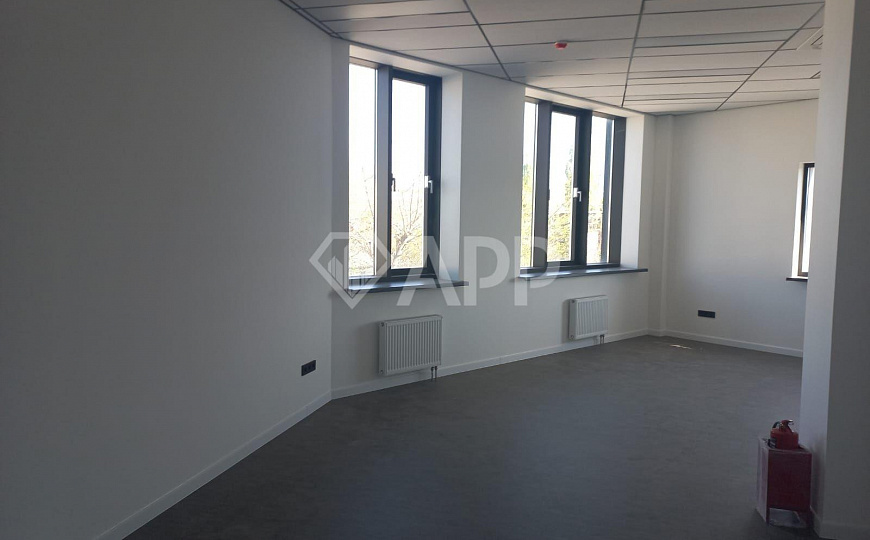 Сдам отдельно стоящее здание, 1 765 м² фото