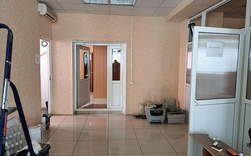 Сдам офисное помещение, 82 м² фото