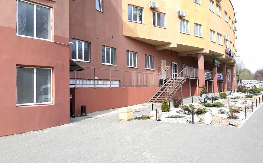 Аренда помещения свободного назначения, 467,4 м² фото