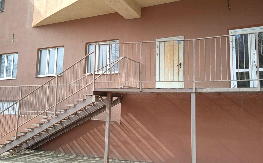 Аренда помещения свободного назначения, 467,4 м² фото