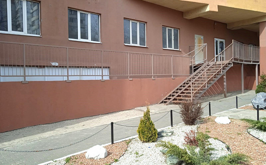 Аренда помещения свободного назначения, 467,4 м² фото