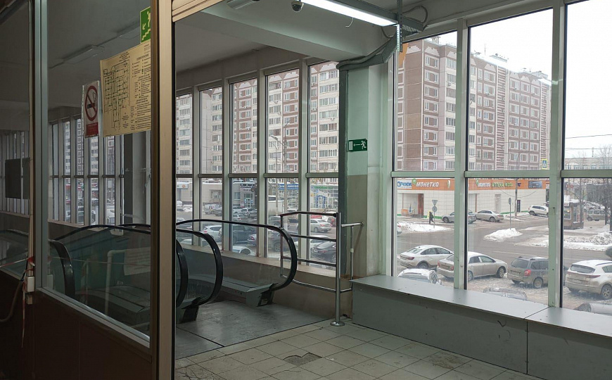 Сдаются торговые помещения от 500м² до 3600м² фото