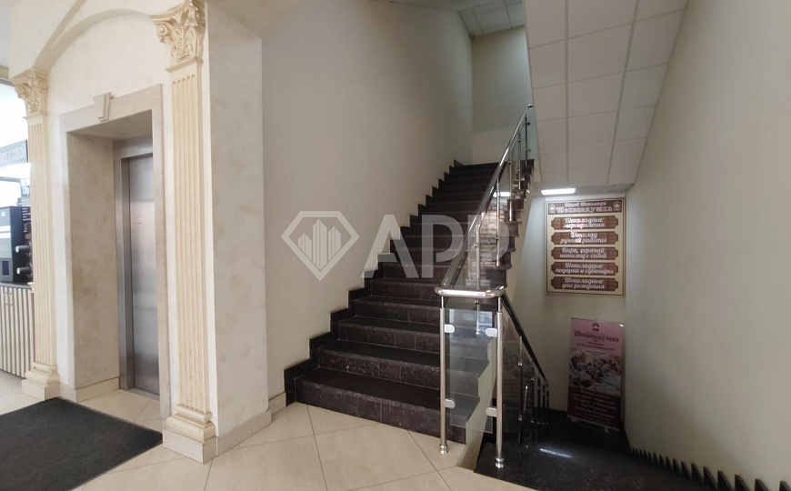 Сдам помещение свободного назначения, 300 м² фото