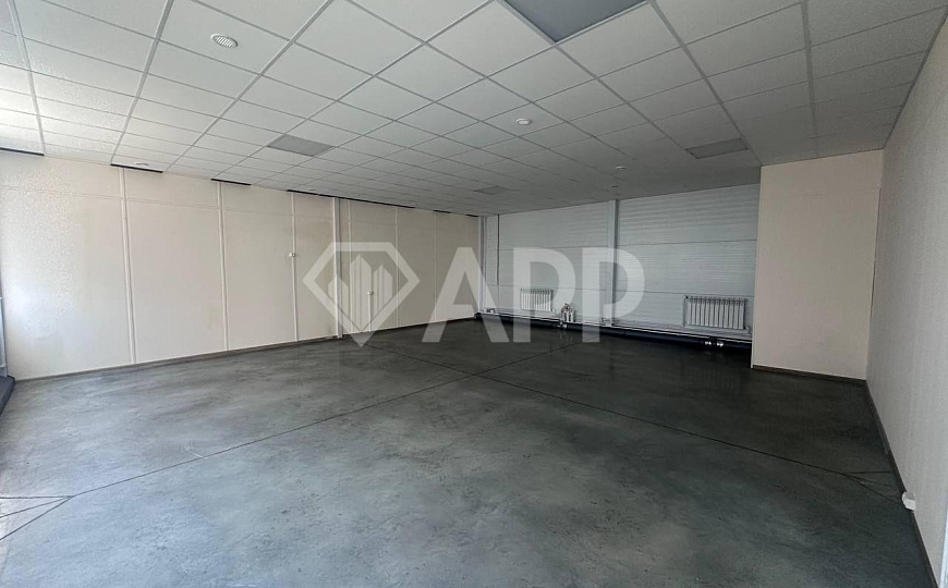 Аренда торгового помещения 72 м² фото