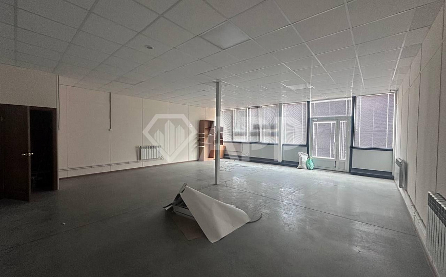 Аренда торгового помещения 72 м² фото