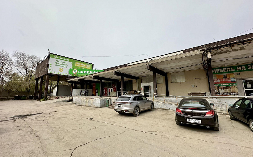 Продажа торговой базы 3600 м2 в г.Новокуйбышевске фото