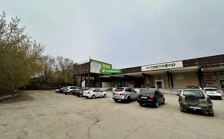 Продажа торговой базы 3600 м2 в г.Новокуйбышевске фото