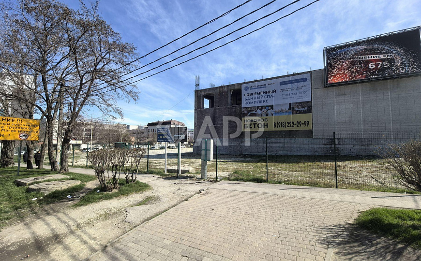 Сдаю участок в Центре 43 сос. фото