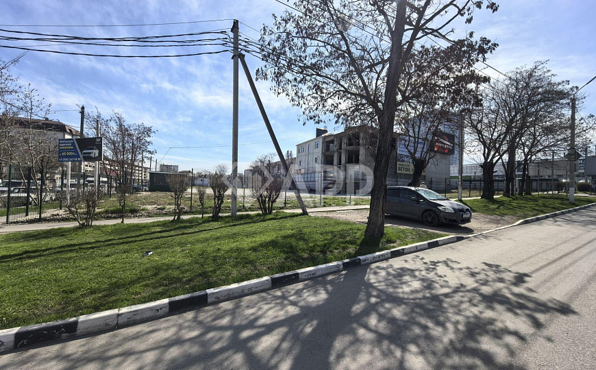 Сдаю участок в Центре 43 сос. фото