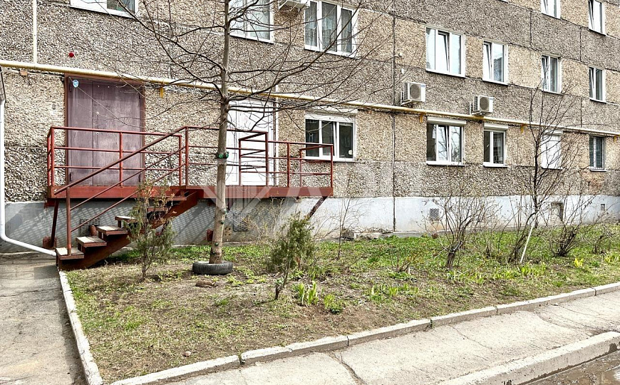 Помещение с арендаторами, доход сразу, 1 этаж, Восточная, 32 фото