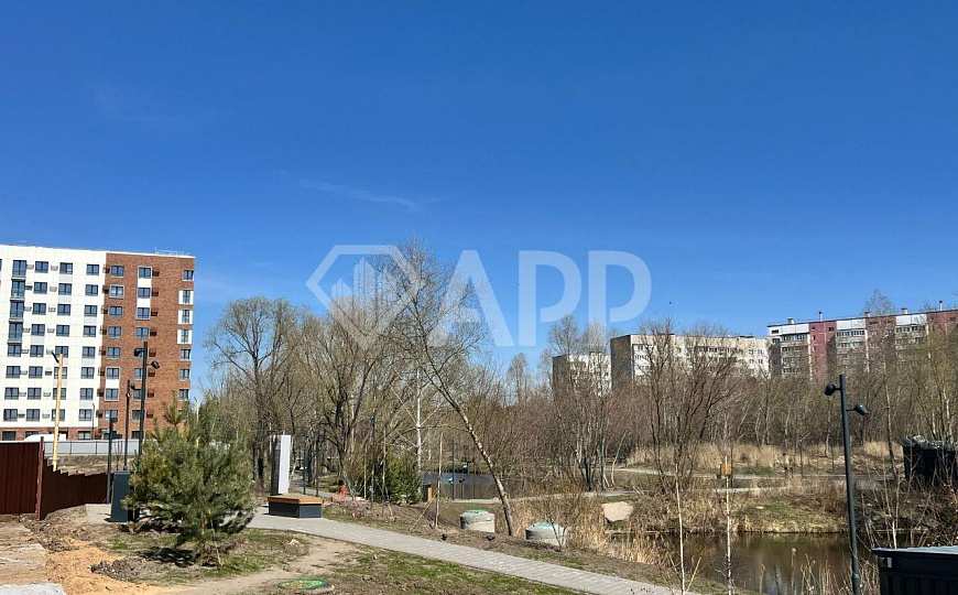 Участок под коммерцию возле ЖК "Аквамарин" фото