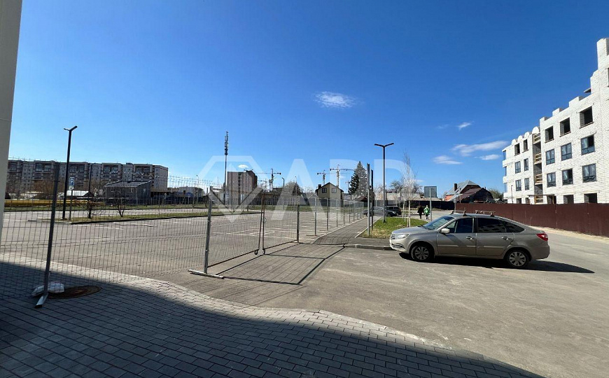 Участок под коммерцию возле ЖК "Аквамарин" фото
