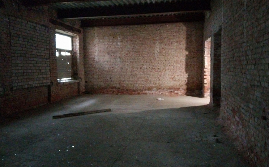 Продам здание с зем.участком, 2 270 м² фото