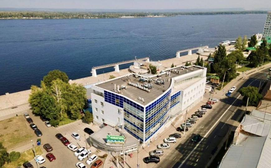 Универсальное помещение 927 м2 в историческом центре  фото