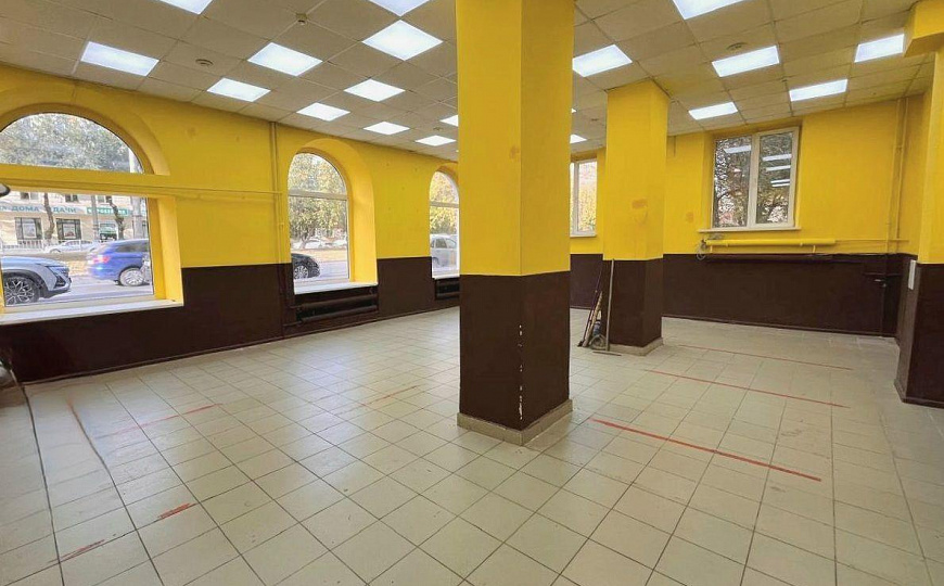 Сдам торговое помещение, 38 м² фото