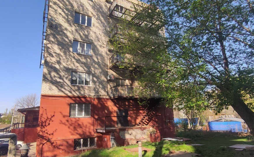 Здание с арендаторами, 2 136,9 м² фото