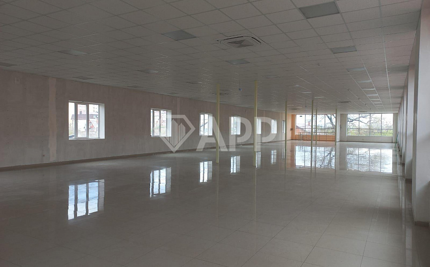 Сдам помещение свободного назначения, 700 м² фото
