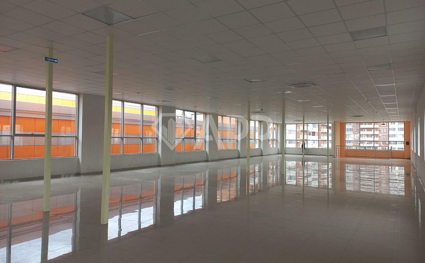 Сдам помещение свободного назначения, 700 м² фото