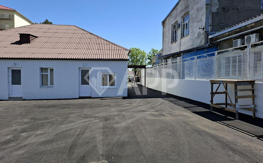 Продам офисное здание, 170 м² фото