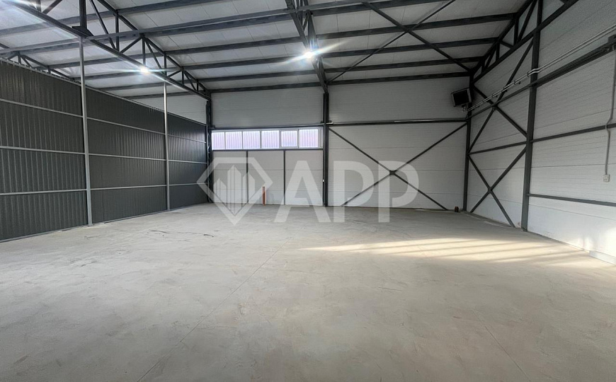 Аренда теплого склада с наливными полами, 181,5 м² фото