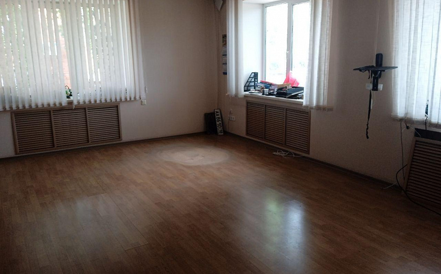 Продам помещение свободного назначения фото