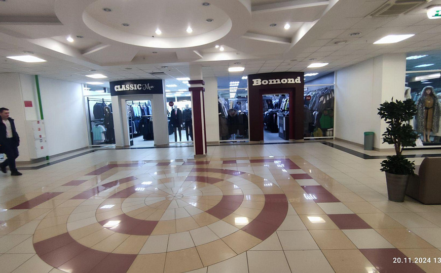 Продажа части торгового центра  фото