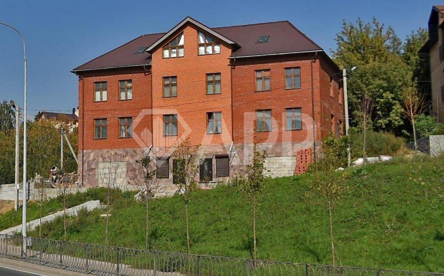 Продам здание габ 640м²  фото