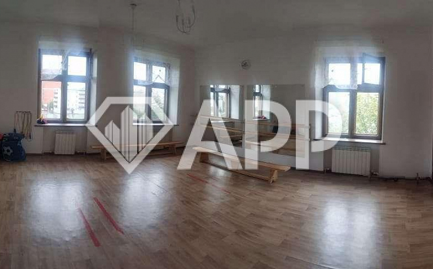 Продам здание габ 640м²  фото