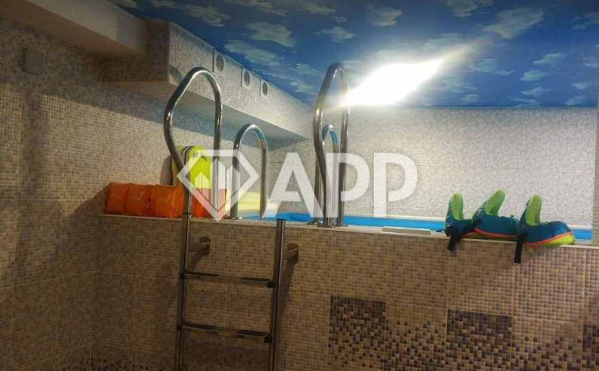 Продам здание габ 640м²  фото