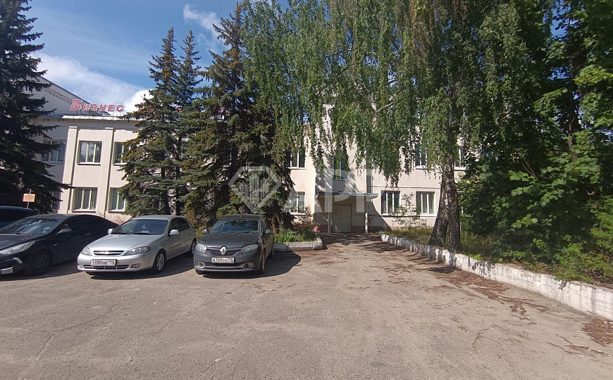 Продам здание с арендаторами фото