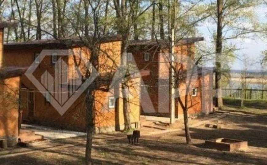 Продам базу, гостиницу на берегу Волги фото