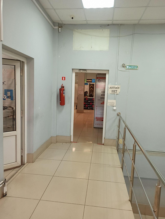 Сдается торговое помещение 80м2 с отдельным входом . фото