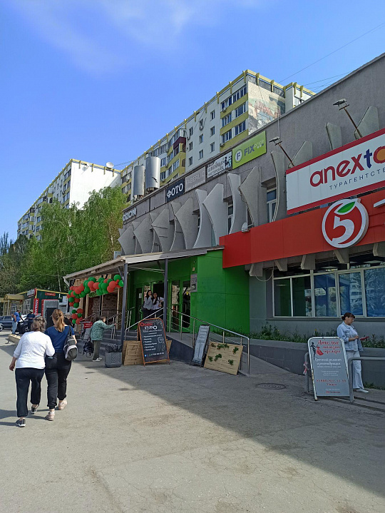 Сдается торговое помещение 80м2 с отдельным входом . фото