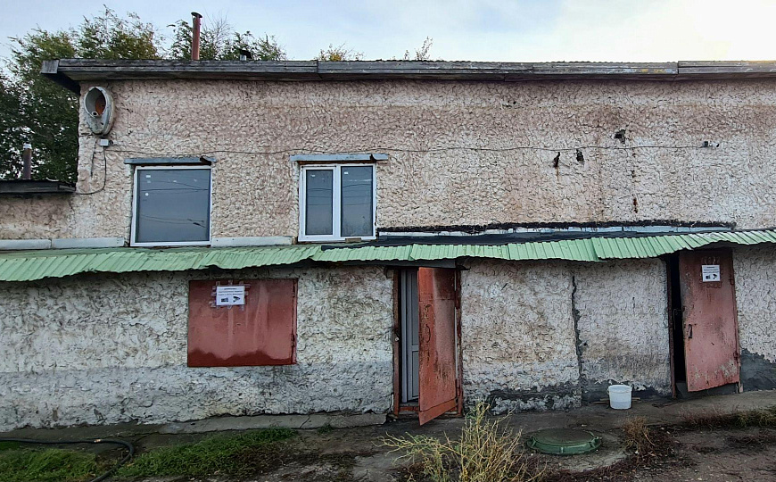 Производственная база с арендаторами, 3000 м² фото