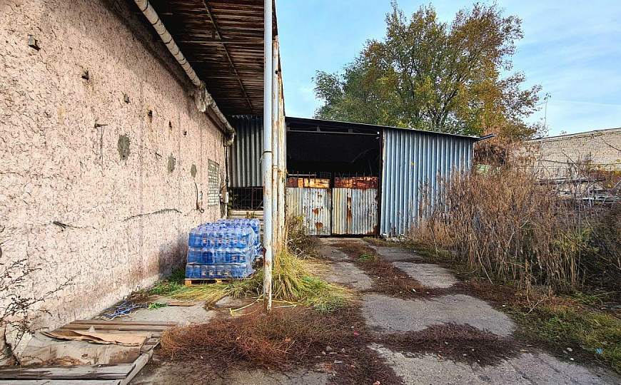 Производственная база с арендаторами, 3000 м² фото