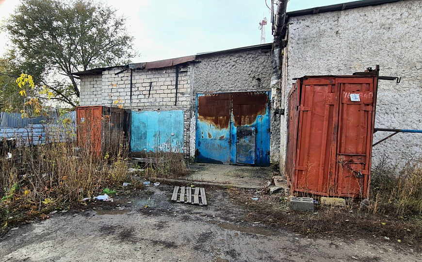 Производственная база с арендаторами, 3000 м² фото