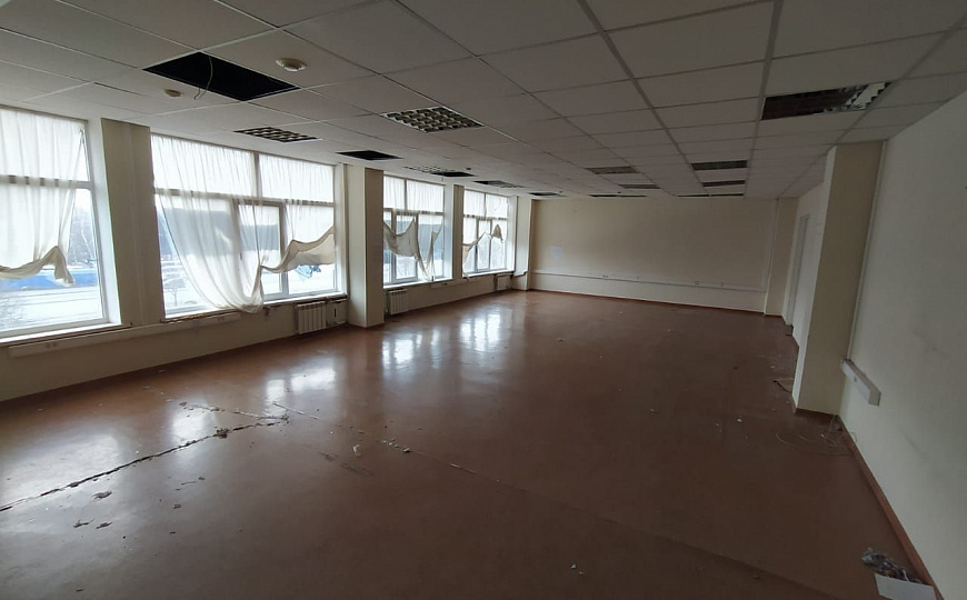 Помещения 150 кв.м. в офисном здании фото