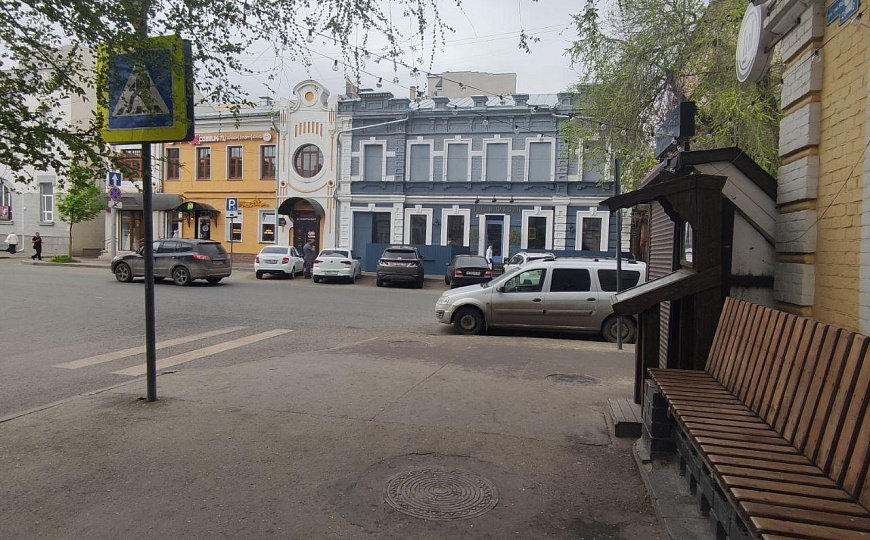 Молодежный клуб-бар в центре фото