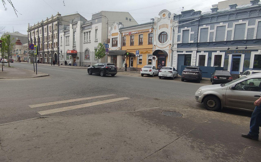 Молодежный клуб-бар в центре фото