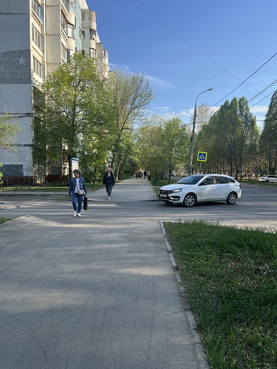 Продается торговое помещение на первой линии 43м2  с арендаторами ОЗОН  фото